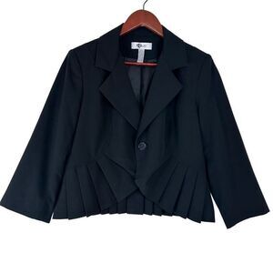 Alvin Valley A List Black Cropped Blazer w Pleated Hem Womens Medium Modern Prep